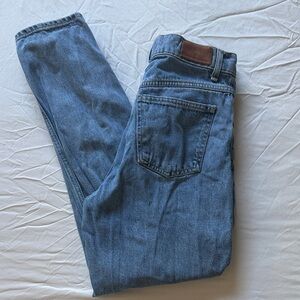 Women's Slim Straight Jeans in Classic Blue